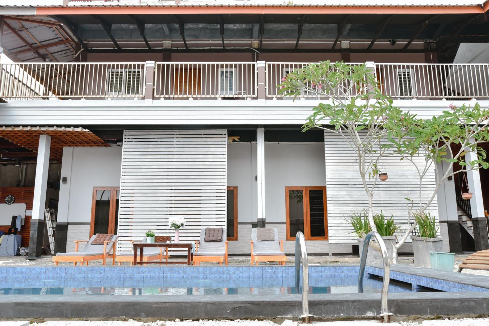 Hotel Oseda Nias Surf House à Hilibotodane Extérieur photo