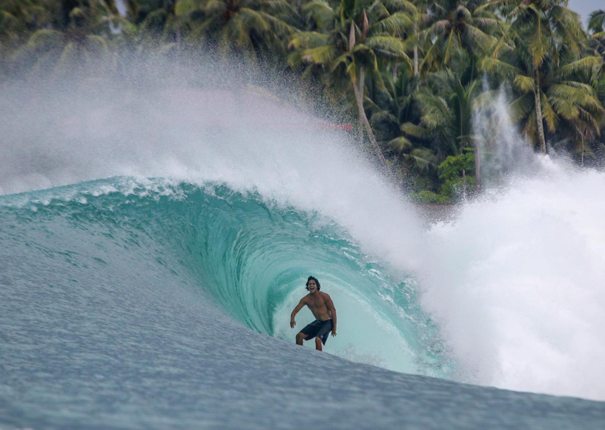 Hotel Oseda Nias Surf House à Hilibotodane Extérieur photo