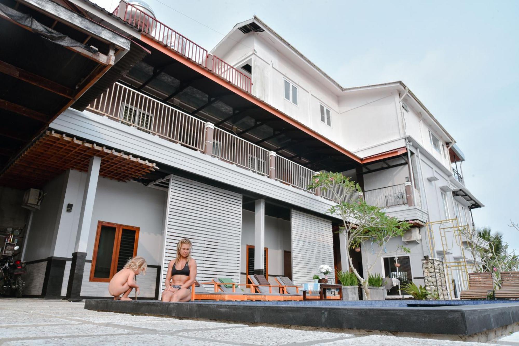Hotel Oseda Nias Surf House à Hilibotodane Extérieur photo