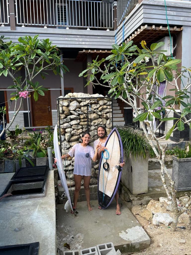Hotel Oseda Nias Surf House à Hilibotodane Extérieur photo