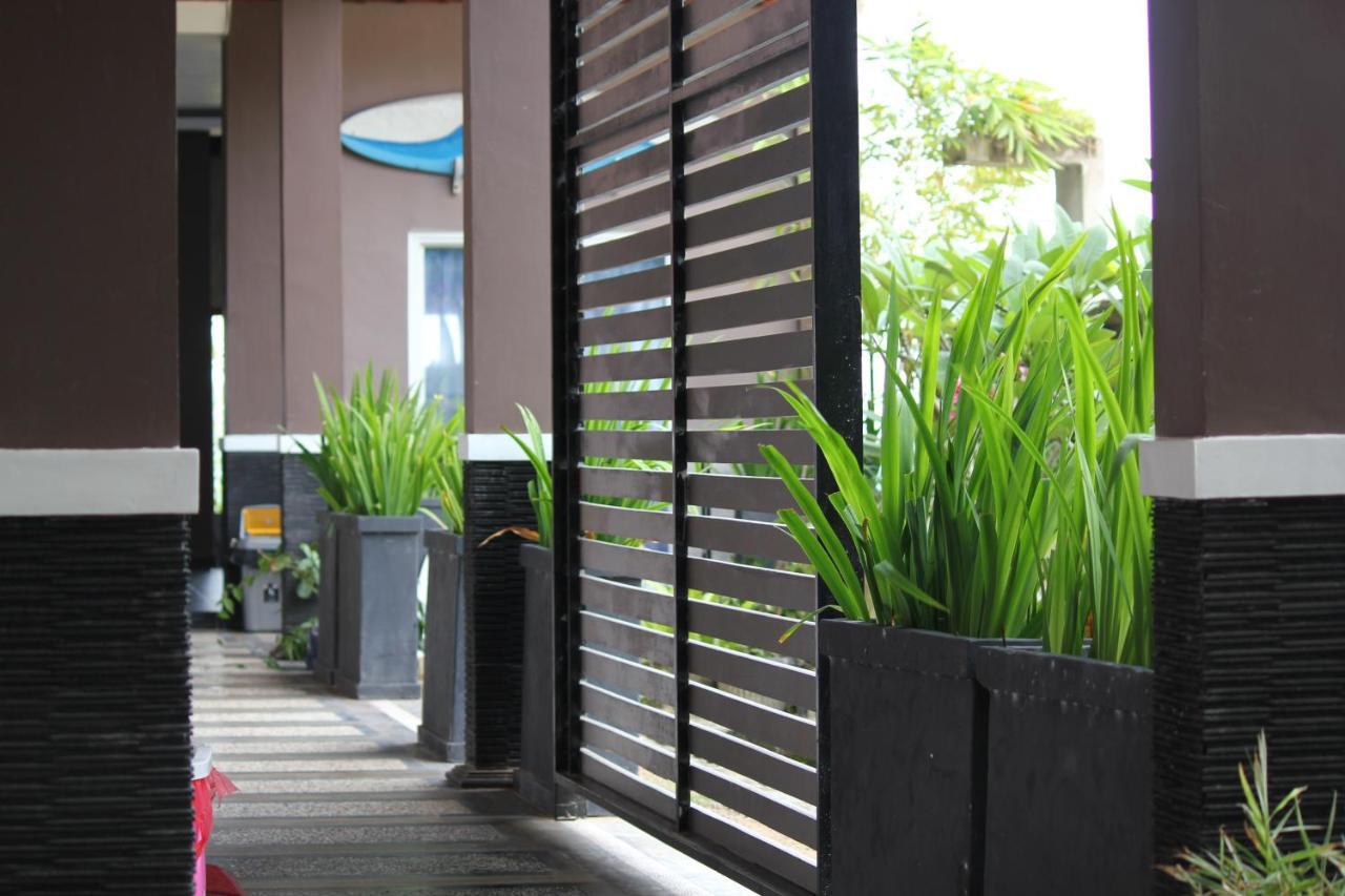 Hotel Oseda Nias Surf House à Hilibotodane Extérieur photo