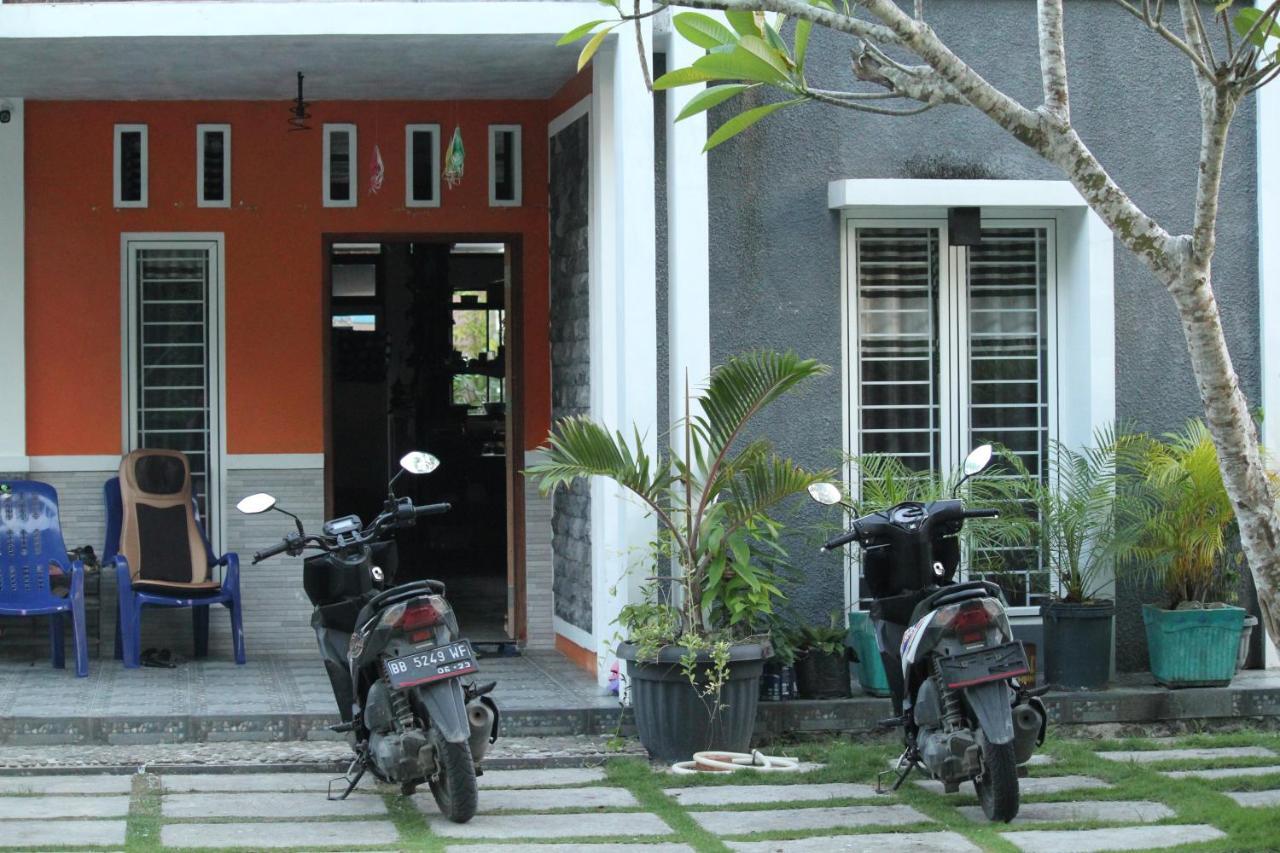 Hotel Oseda Nias Surf House à Hilibotodane Extérieur photo